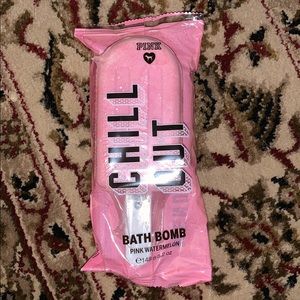 VS Pink Bathbomb
